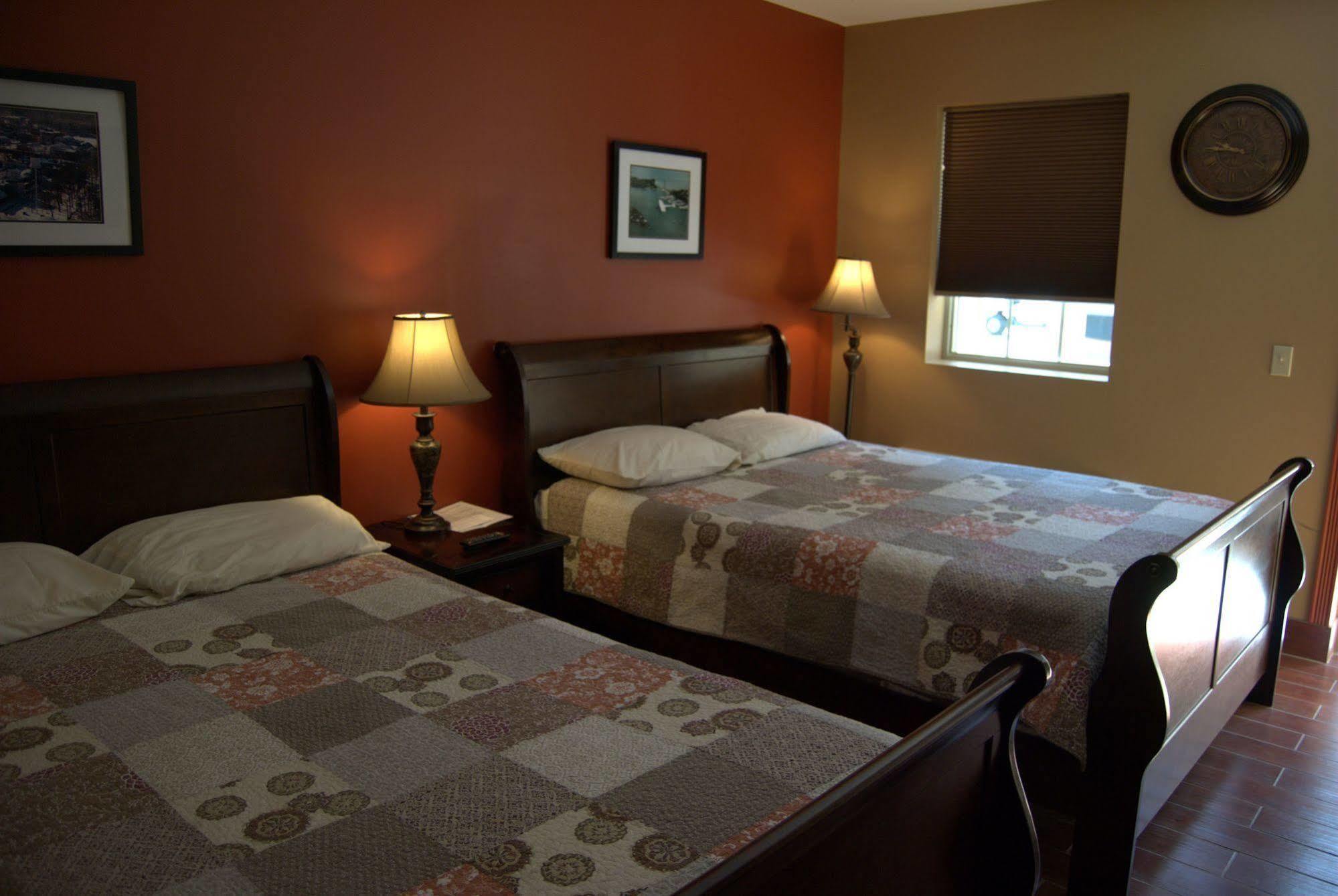 Hotel Put-In-Bay Victory Station Exterior foto