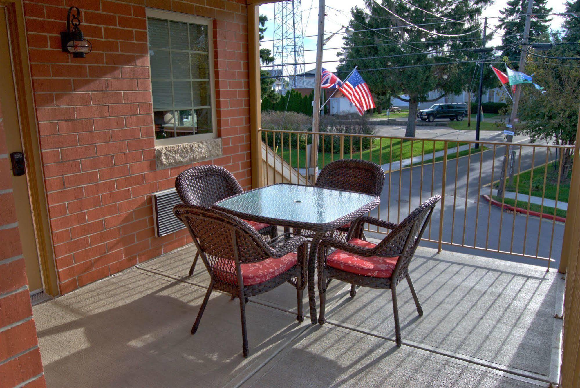 Hotel Put-In-Bay Victory Station Exterior foto